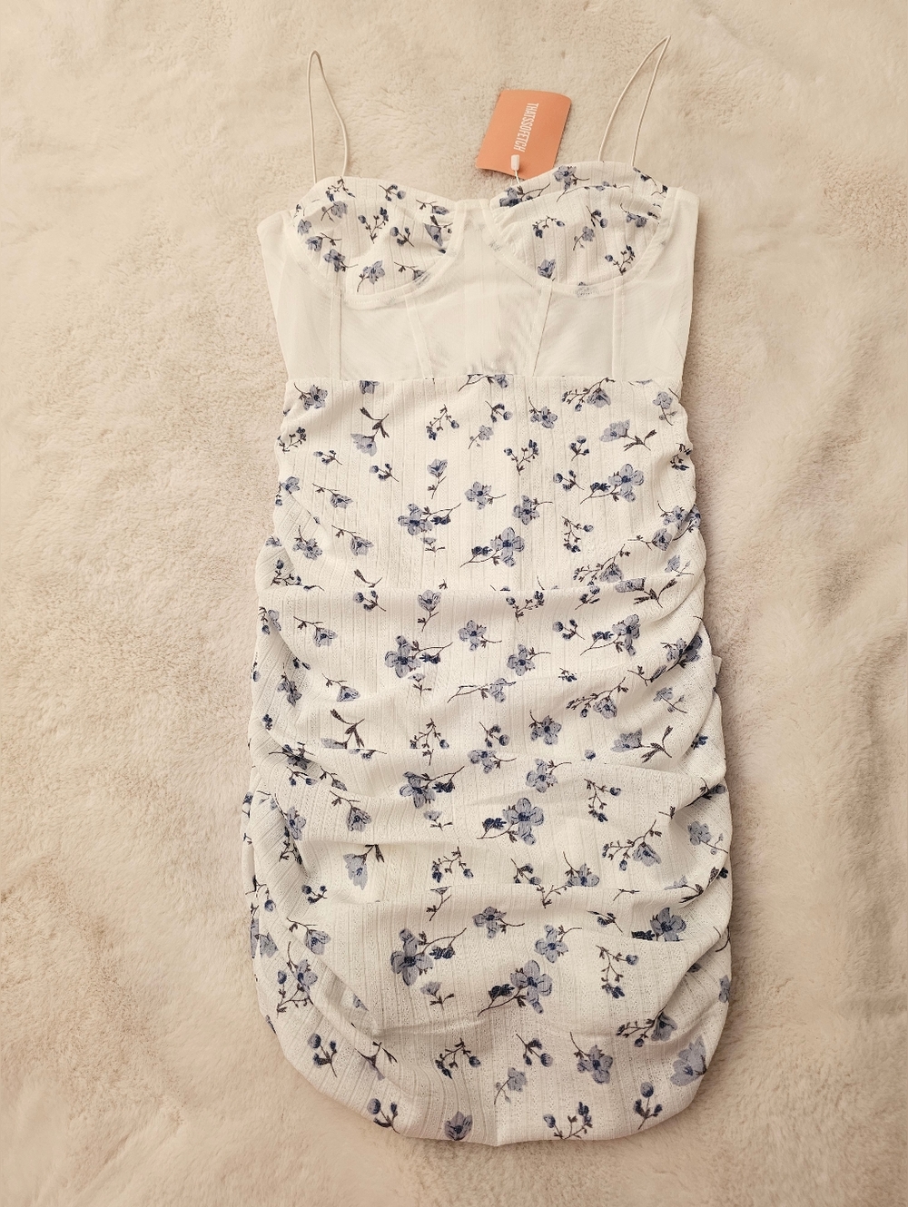 New Thats So Fetch Mieka Ruched Floral Print Mini Dress Size 4 - Picture 4 of 12
